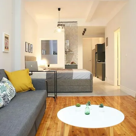 Apartament Nat's Place Downtown Next To Metro Saloniki